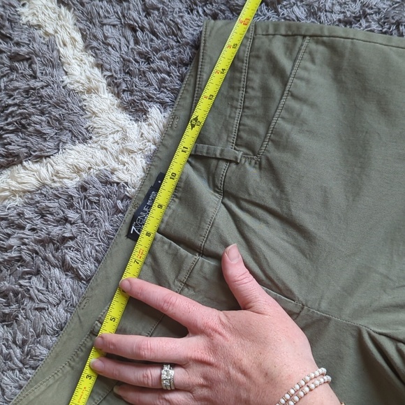 7th Avenue New York and Company Capri Bundle 2 Pairs Size Women's 6 - Picture 4 of 9